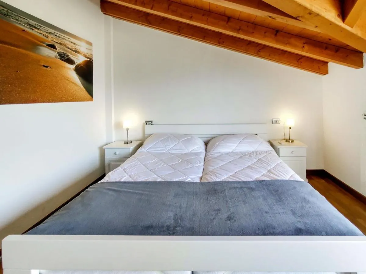 Apartment Torre Del Lago By Interhome Porto Valtravaglia